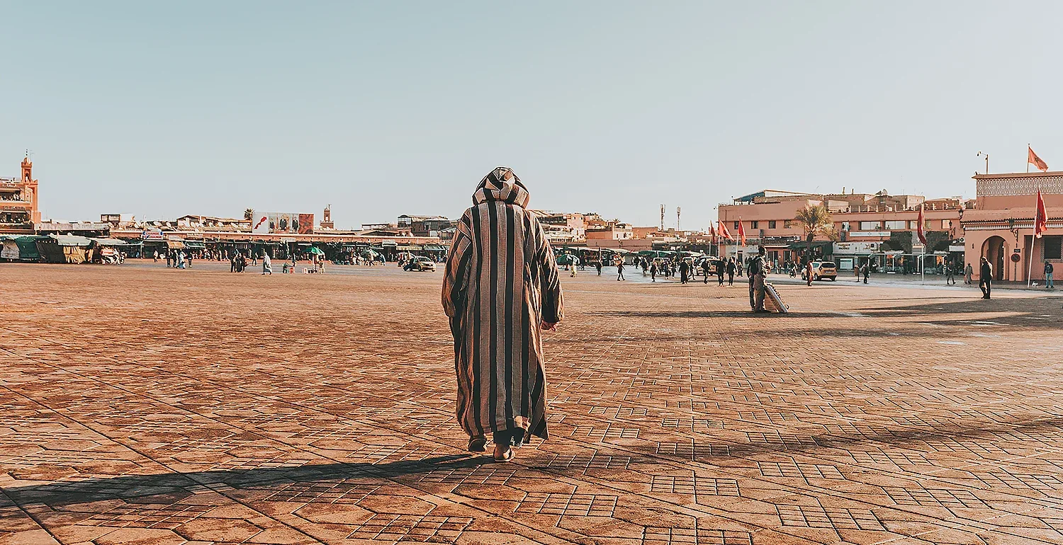 Shopping - Promenade vers les souks et la place de la médina de Marrakech, Riad Arrahma